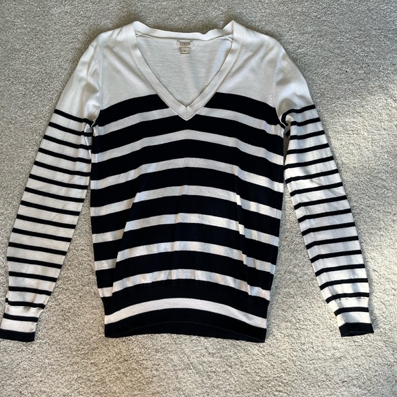 J Crew knit sweater - Picture 1 of 6